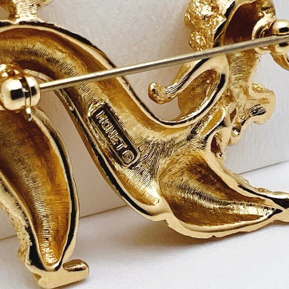 Monet Vintage Matte Gold Tone Red Rhinestone Poodle Dog Statement Brooch (EUC) - Picture 5 of 8